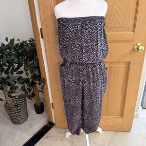 NANA USA Women's Black/Pink Jumpsuit Med Strapless Stretchy Waist Cropped Jogger